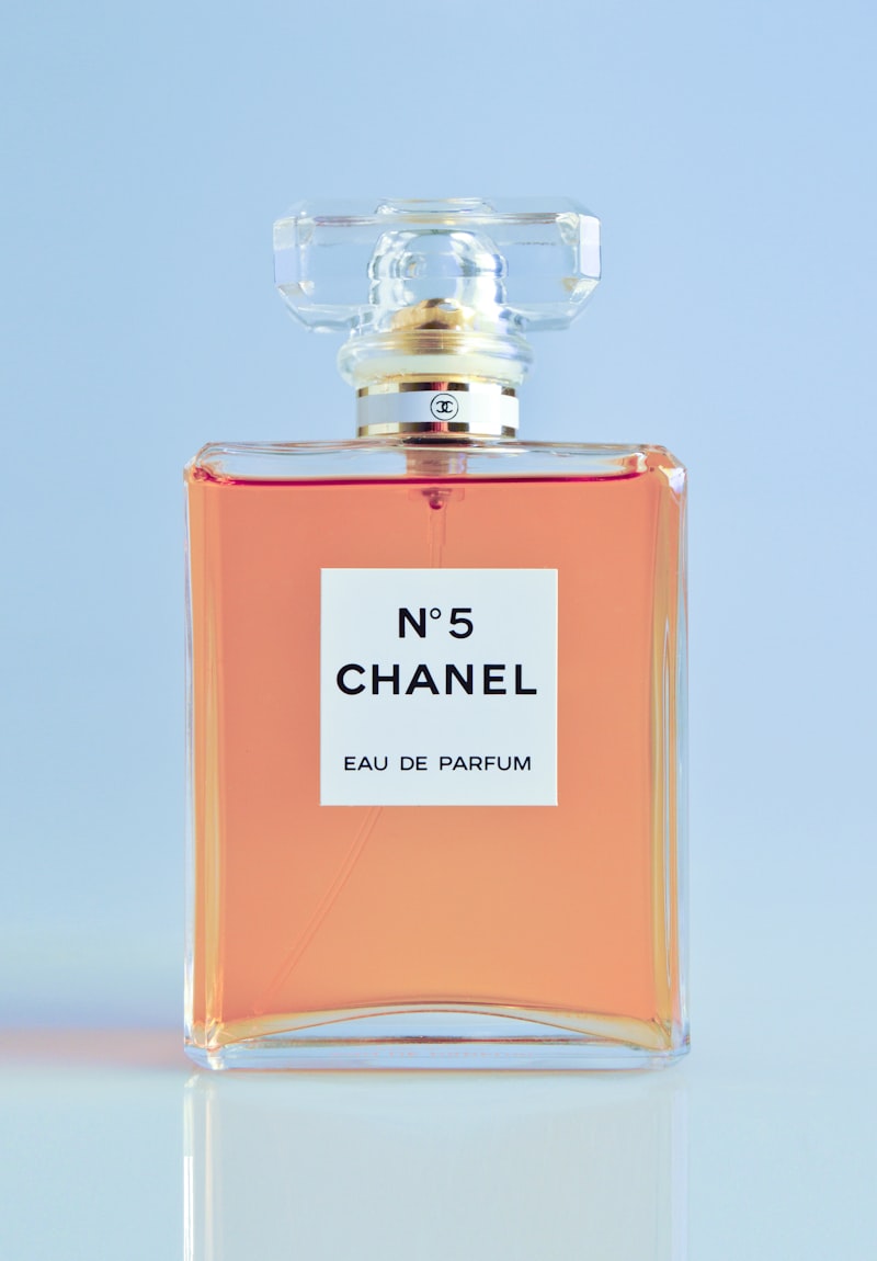 Perfume OEM manufacturing - fragrances and colognes